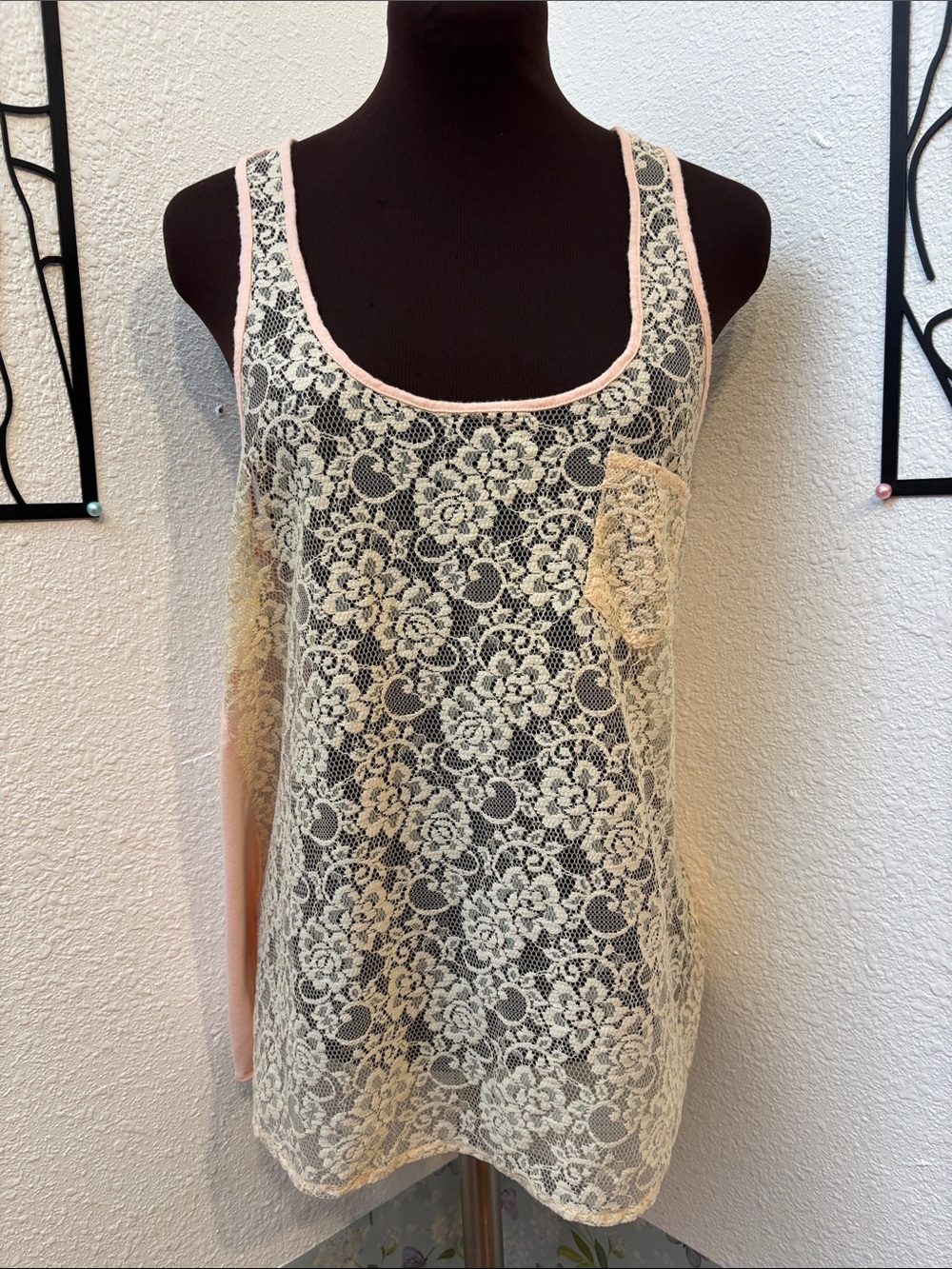 Vintage 1990’s Timing sheer floral pink lace tank top. Size M.